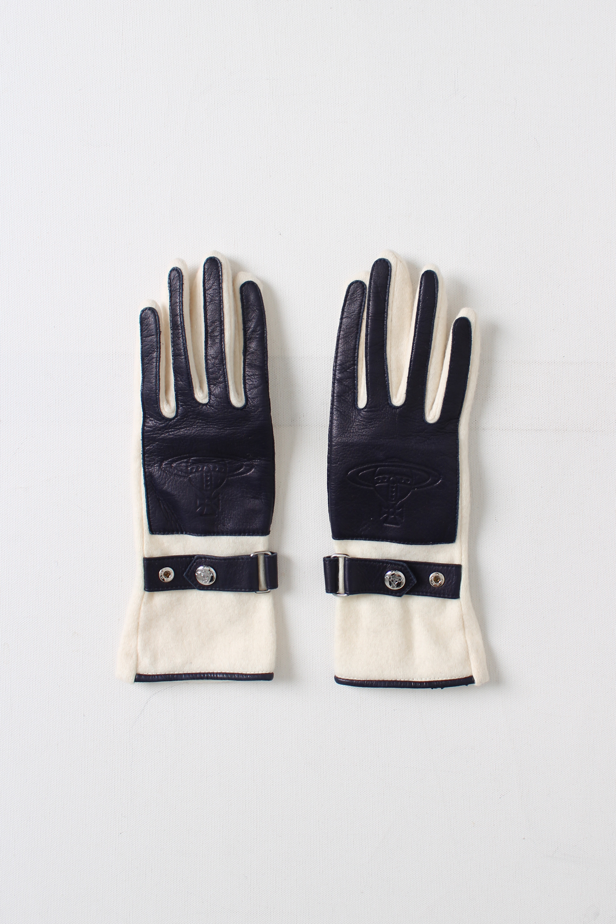 vivienne westwood gloves