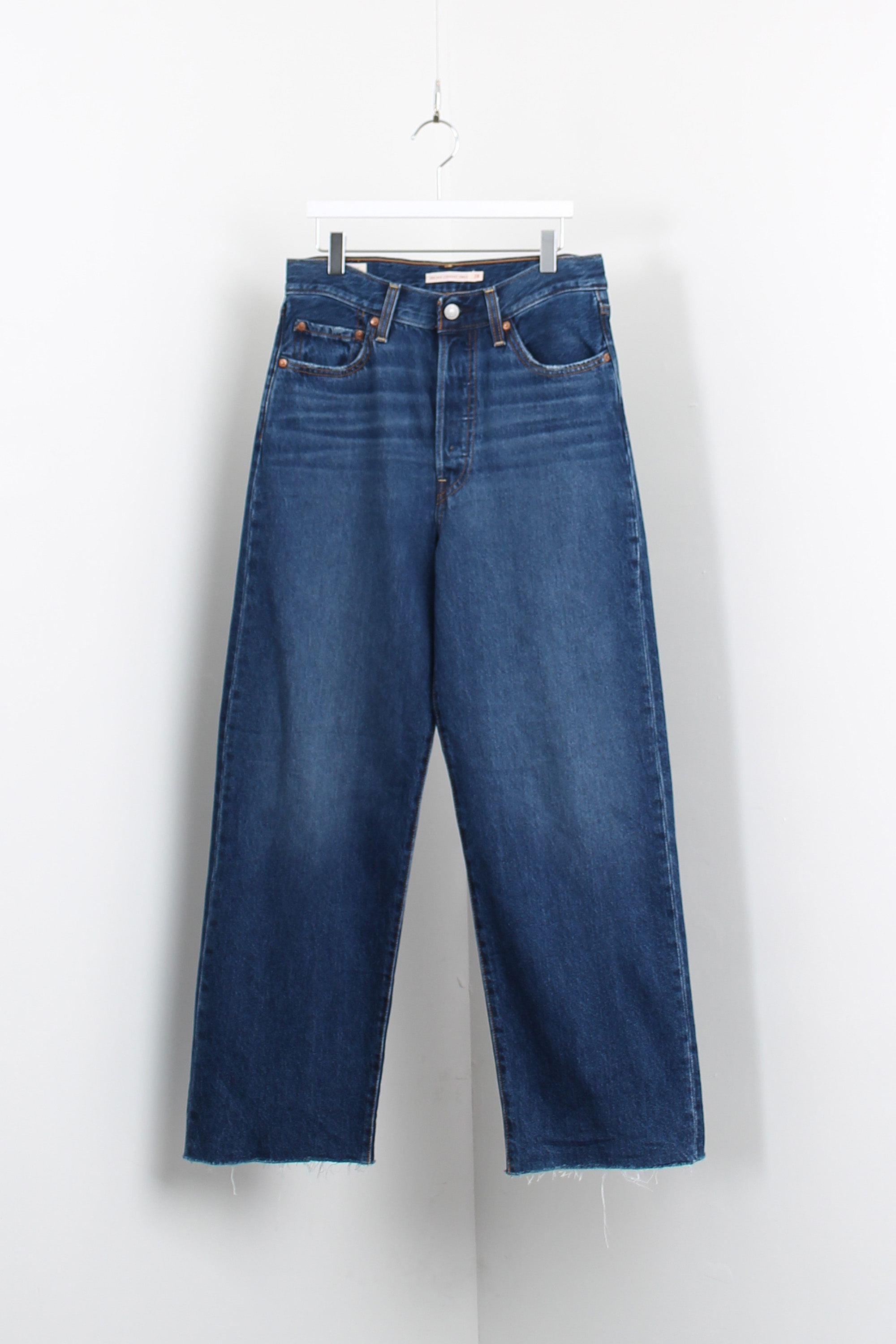 levi&#039;s Ribcage Straight Ankle Jeans