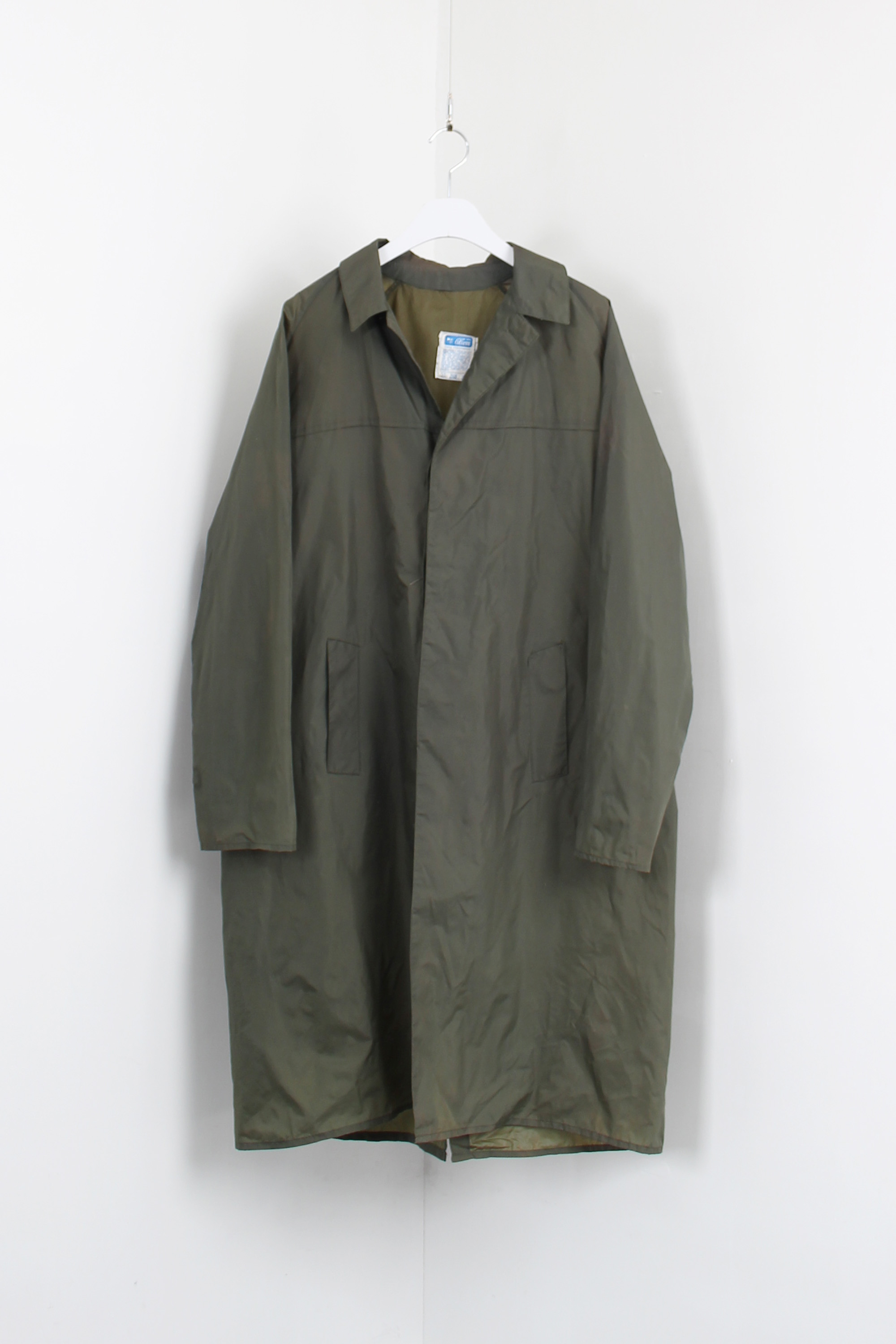 6-70s Italian rain coat