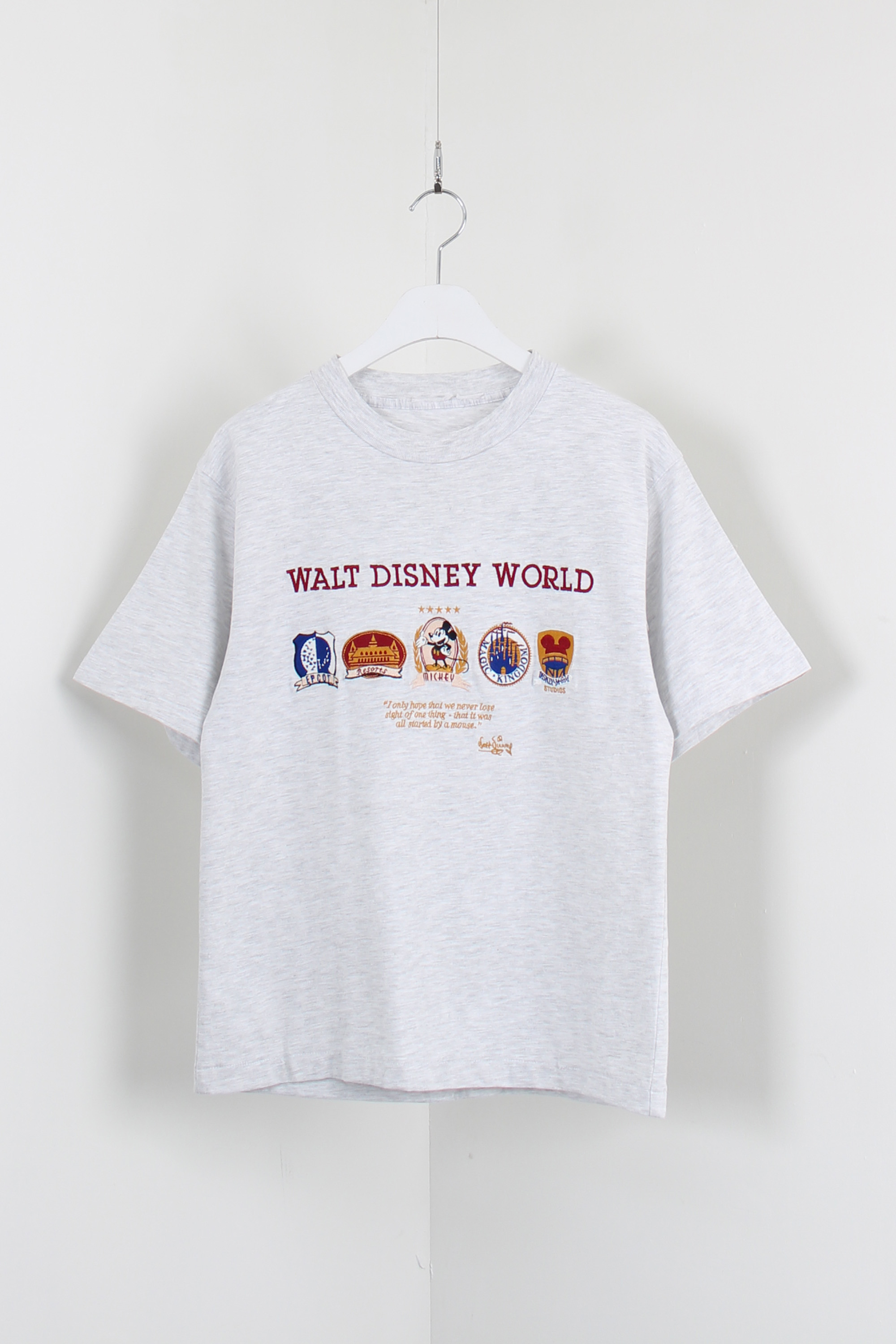 WALT DISNEY WORLD t- shirt