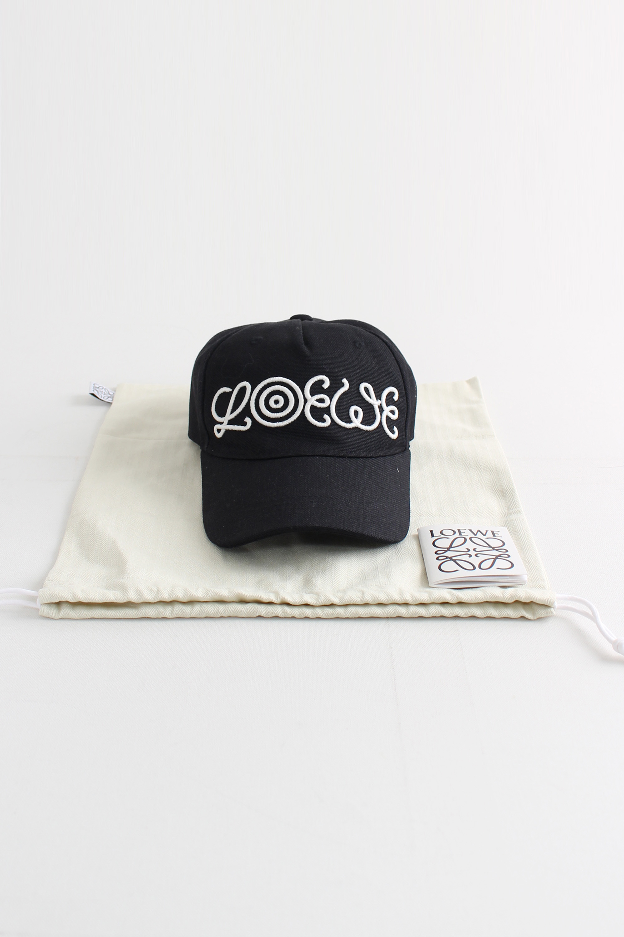 LOEWE embroidery baseball cap