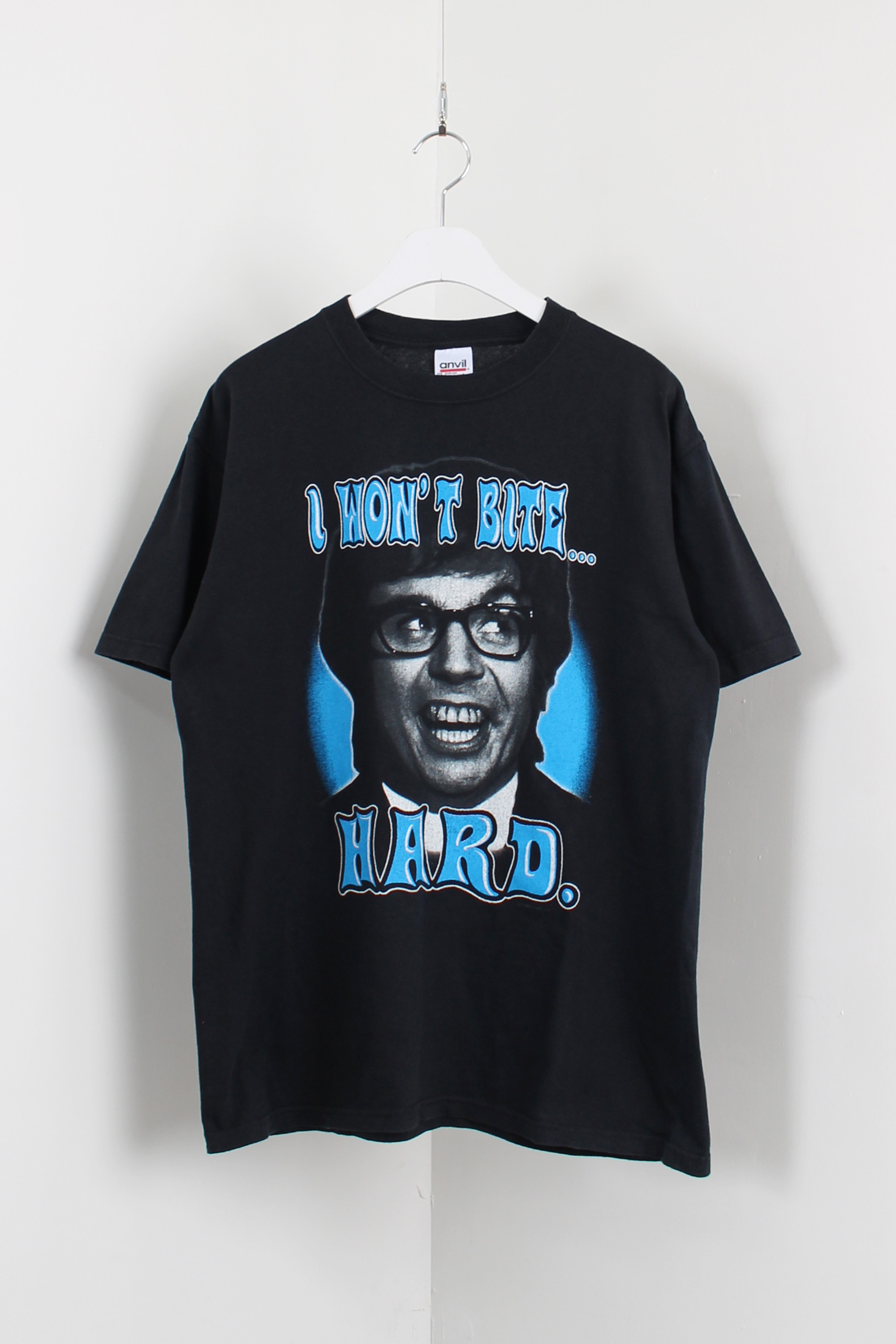 90s Austin Powers &quot; I Won&#039;t Bite Hard&quot; Men&#039;s t-shirt