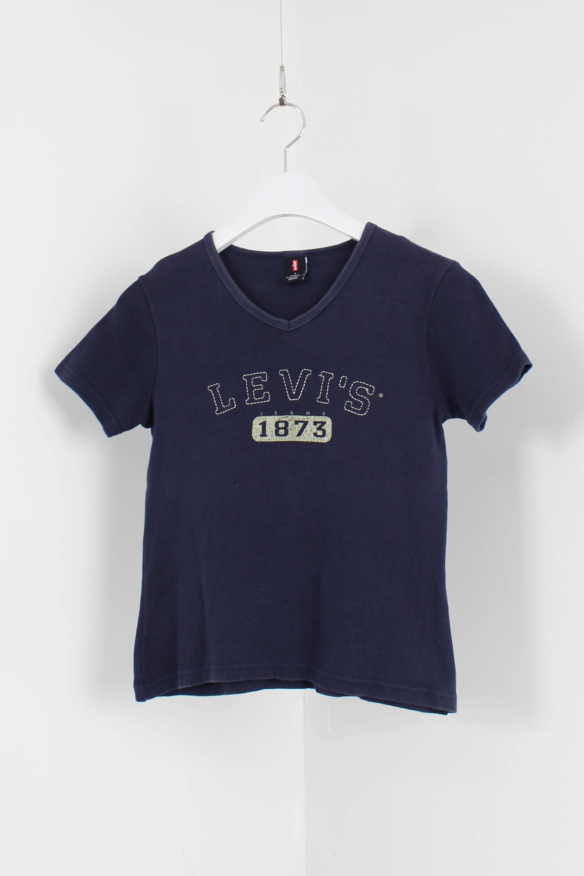 Levi&#039;s t-v neck t-shirt (made in usa)