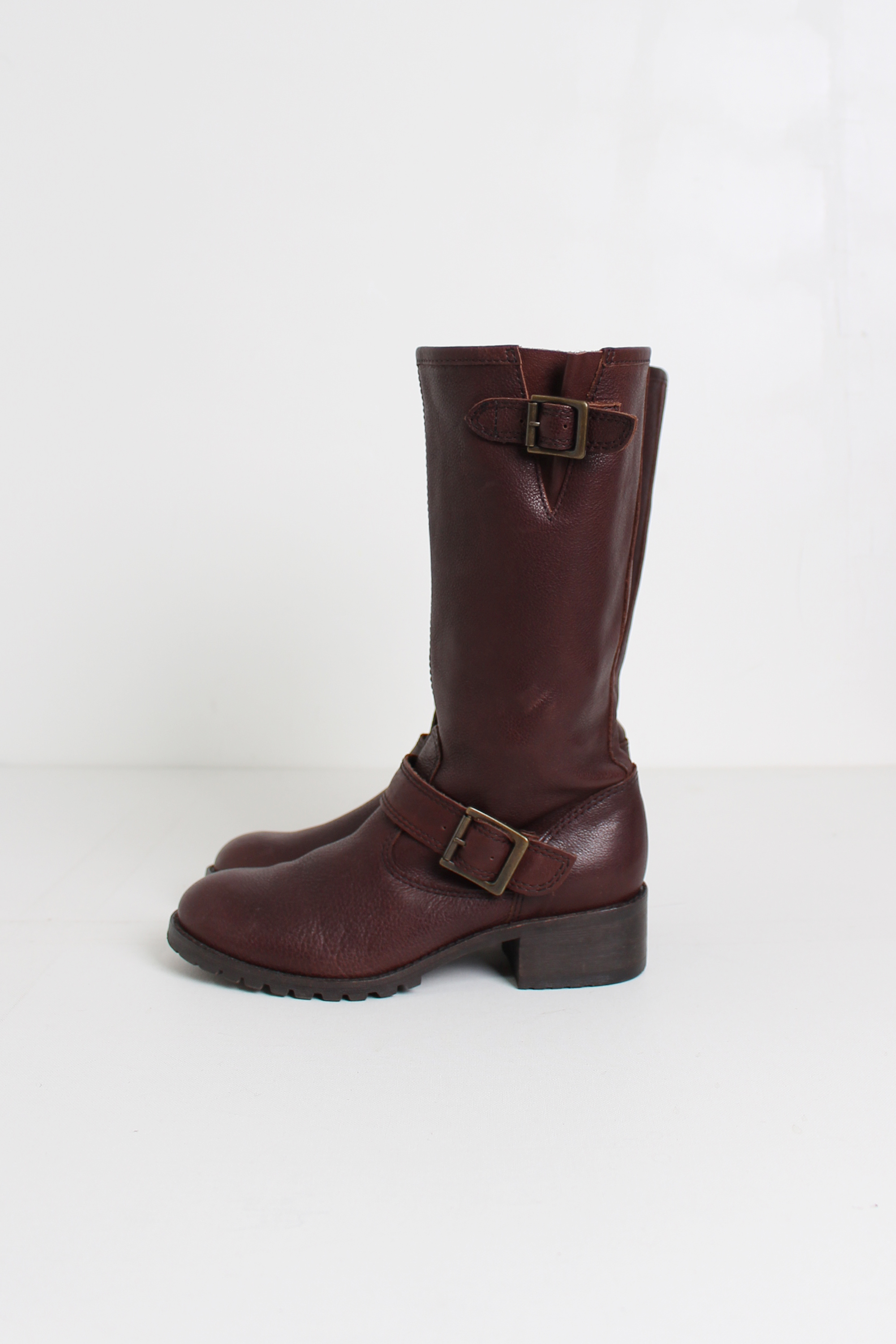 ing leather boots