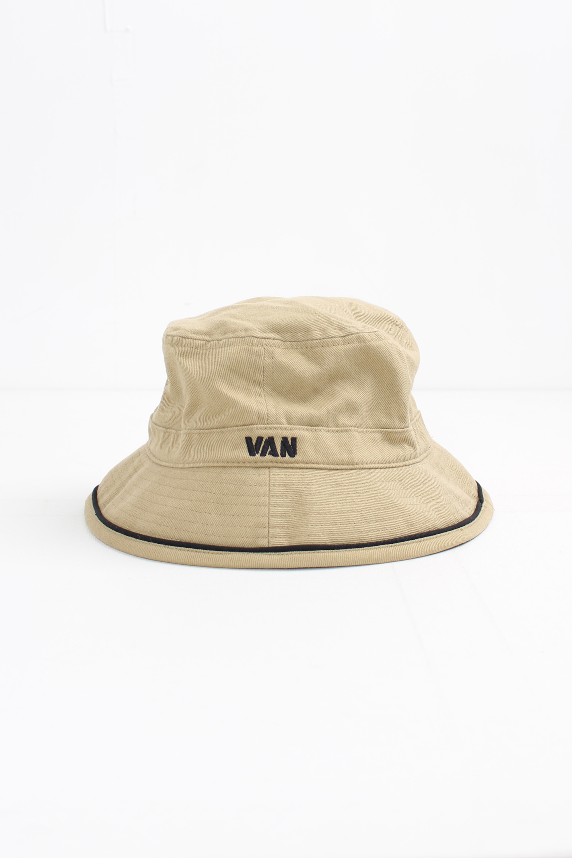 VAN bucket hat