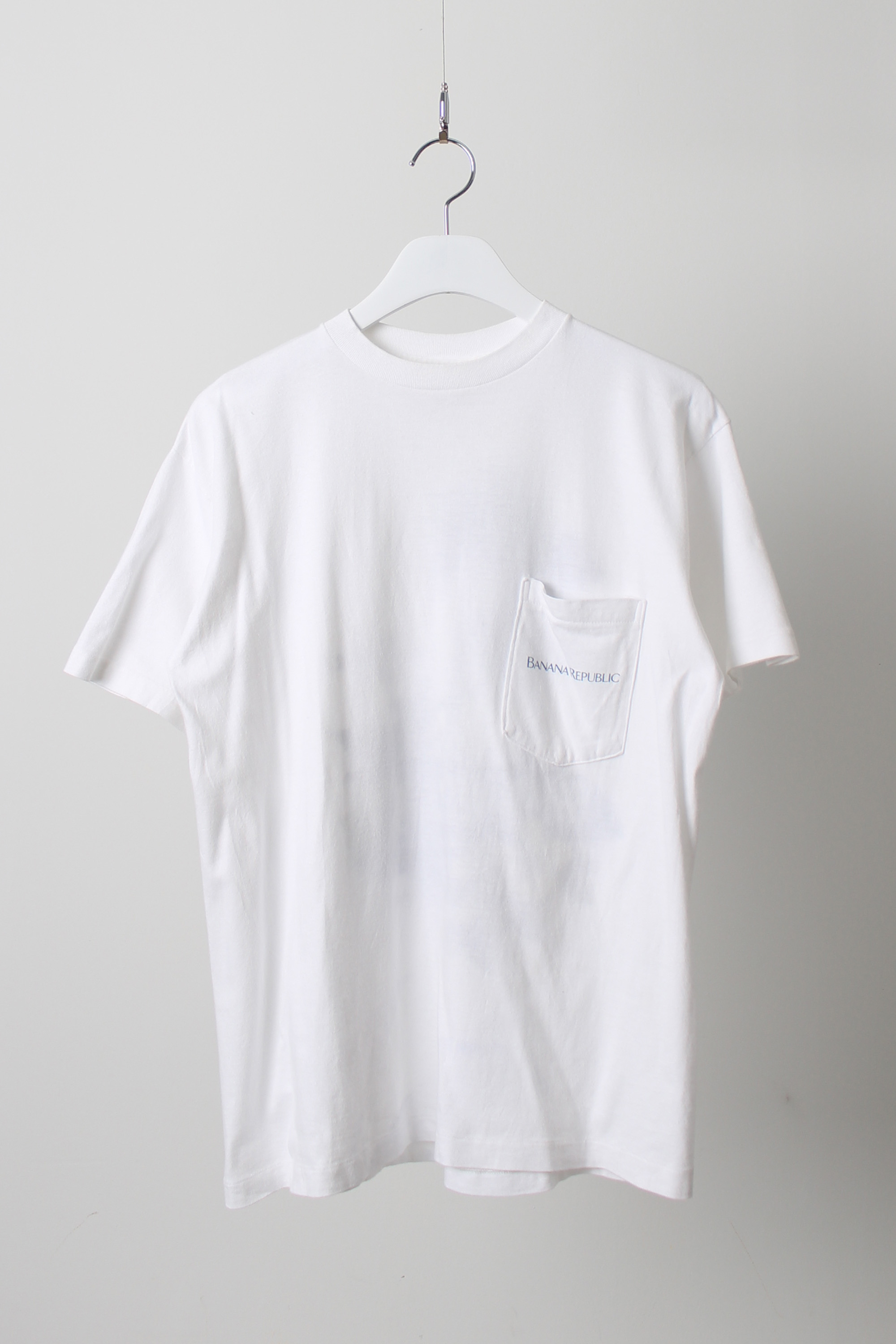 1990&#039;s BANANA REPUBLIC t-shirt