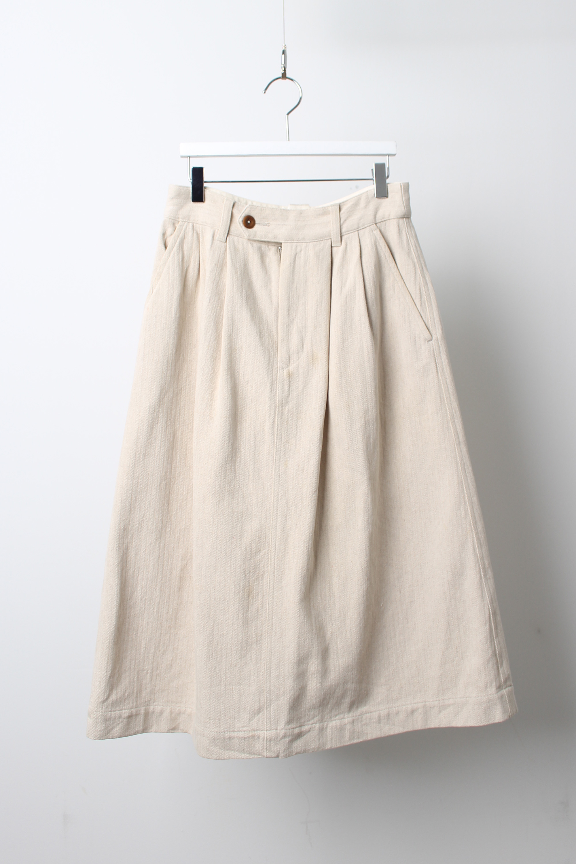 MHL skirt